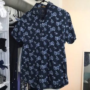 Men’s Floral Button-Down